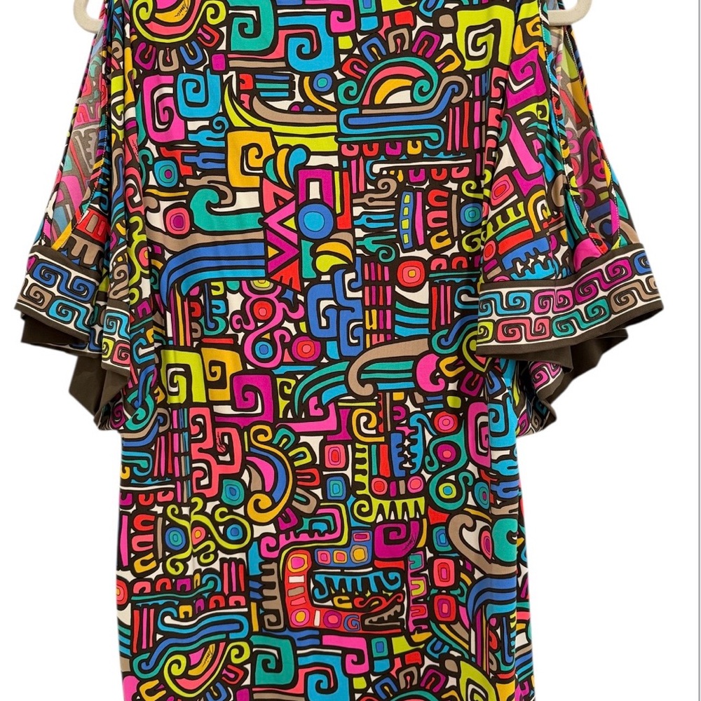Trina Turk Multicolor Top Open Shoulder Top Size Small shoulder slits sexy